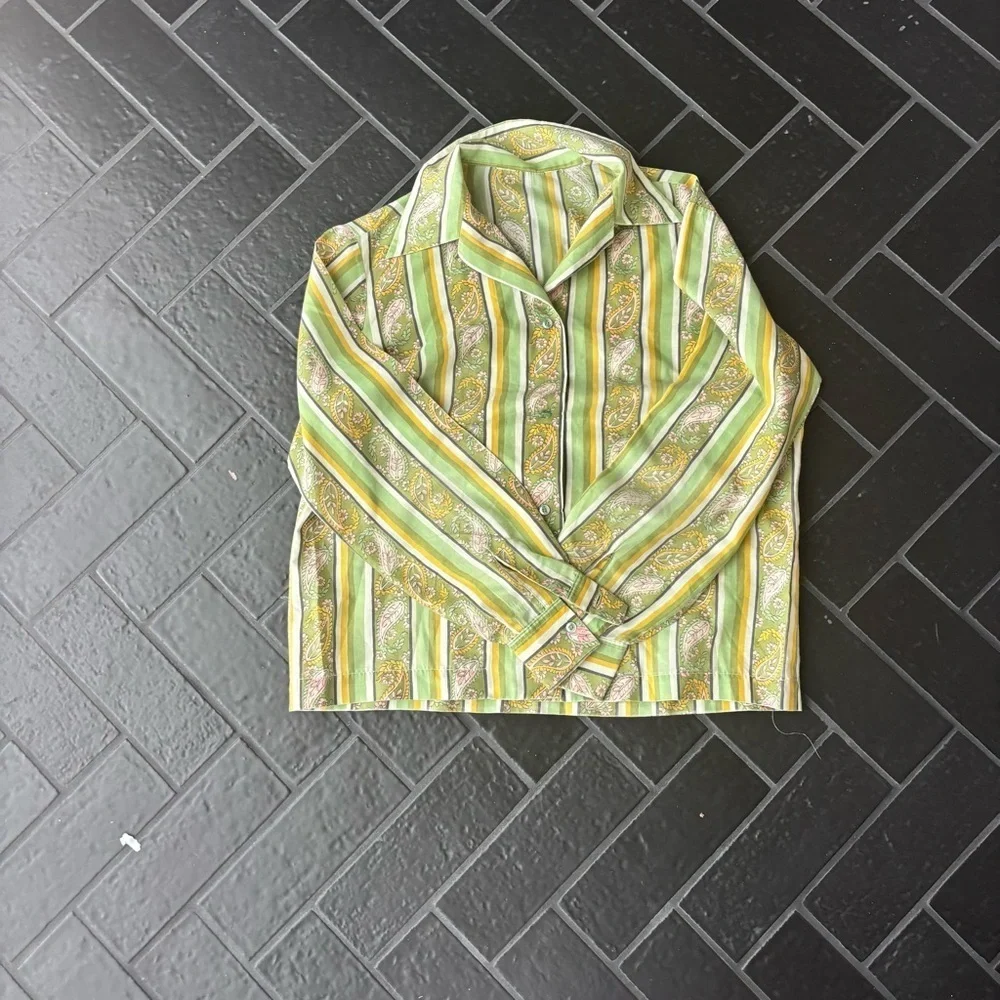 🌼 Vintage 70s Paisley Stripe Blouse | Mod Boho Vibes | No Tag - Picture 2 of 4